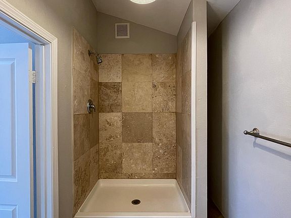 2nd image of 4-3102 G St #4