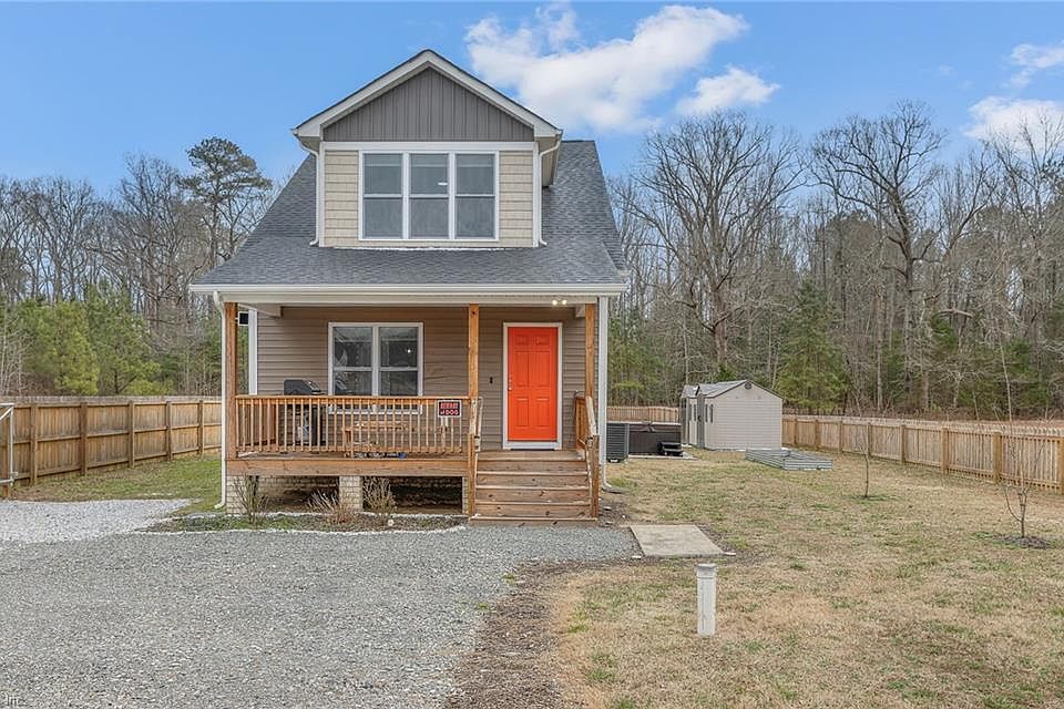 1st image of 19543 Westall Ln