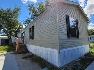 1906 Tracy Rd, Northwood, OH 43619