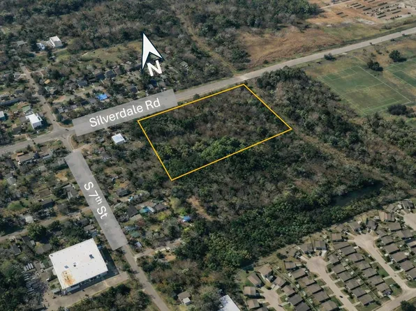 1151 Silverdale Dr, Conroe, TX 77301