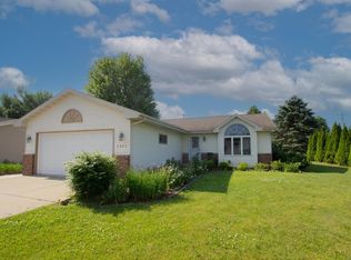 1351 Colonial Dr, Watertown, WI 53098