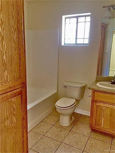 1205 S Palm Dr #1 — Photo 3