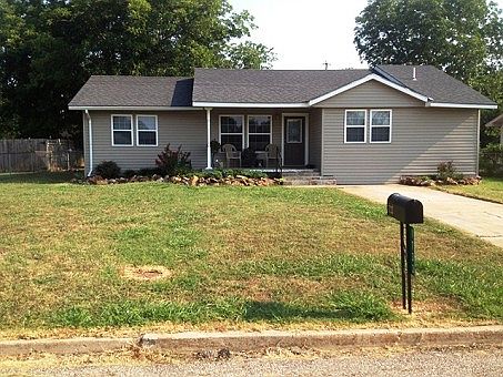 1st image of 1733 W McAlester Ave