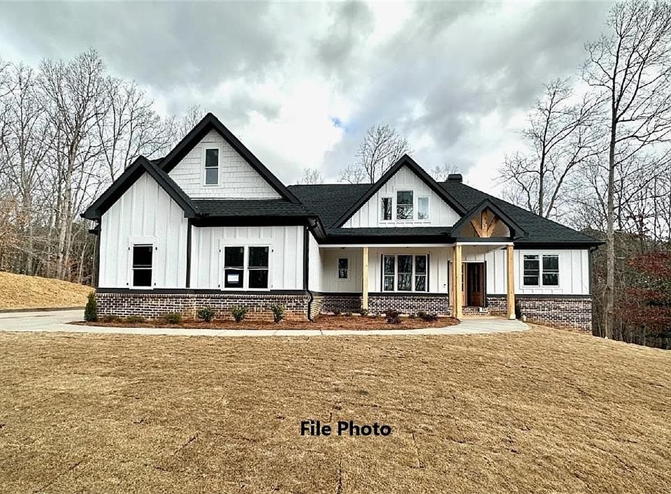 1st image of 326 Evie Ln