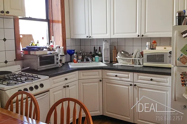 Rented by Ideal Properties Group | media 3