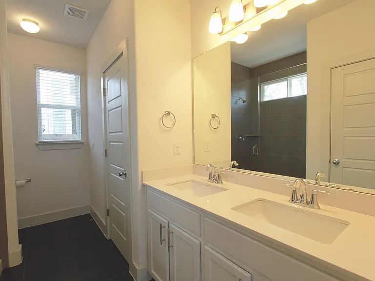 1507 Homespun Rd — Photo 17