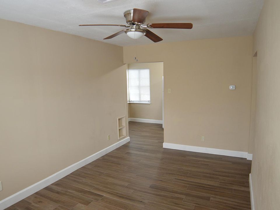 1st image of 1299 27th St N