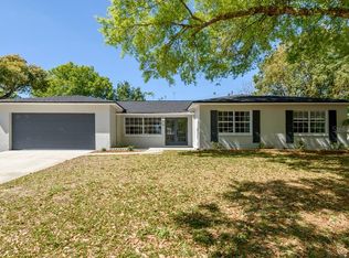 502 Coach Ln, Temple Terrace, FL 33617