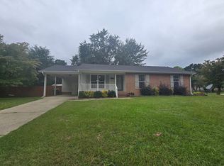 3600 Persimmon Rd, Hope Mills, NC 28348