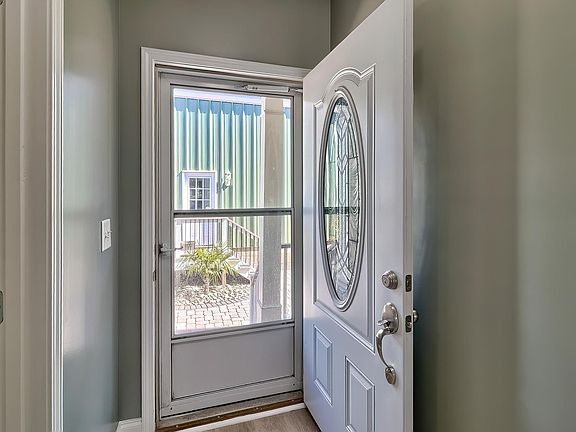 4th image of 417 Dot Ct