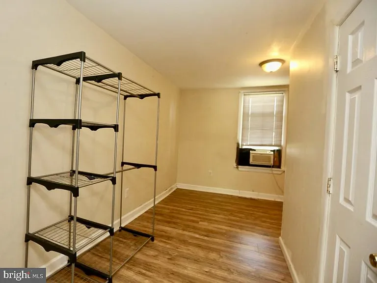 310 Ellis St — Photo 5