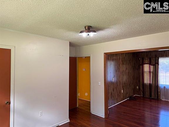 2nd image of 932 Macedonia Church Rd