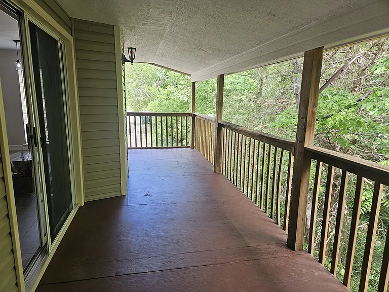 15 Woodsdale Dr #3 — Photo 7