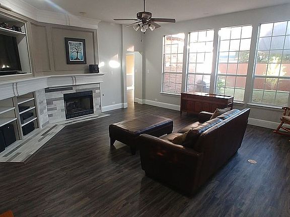 3rd image of 1457 Brookside Dr