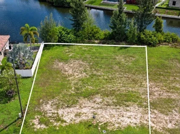 1213 NW 20th Pl, Cape Coral, FL 33993