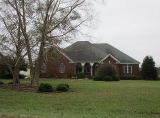 1840 Indian Springs Rd, Mount Olive, NC 28365