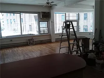 Rented by R New York