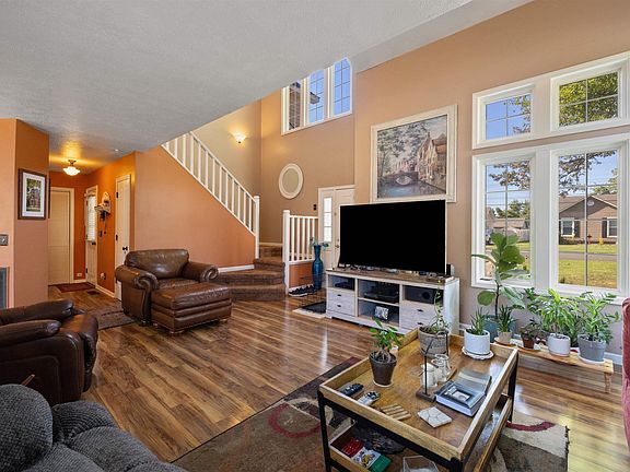 5th image of 104 Fairview Dr