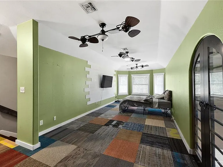 2801 Nicole Dr — Photo 12