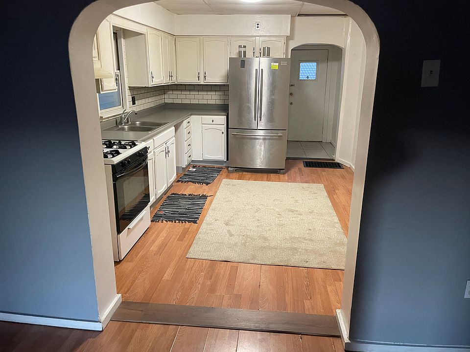 Kitchen view from Livingroom