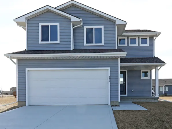 321 NE Chalet St, Elkhart, IA 50073