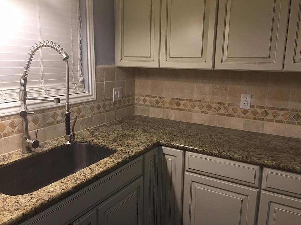 2nd image of 7335 Millbrae Ln