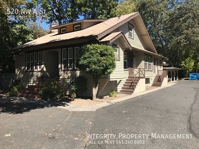 520 NW A St #C — Photo 19