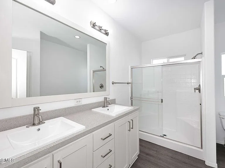 13004 N 19th Pl — Photo 18
