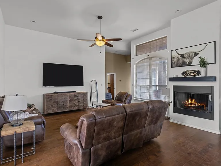 3701 Timber Wolf Trl — Photo 3