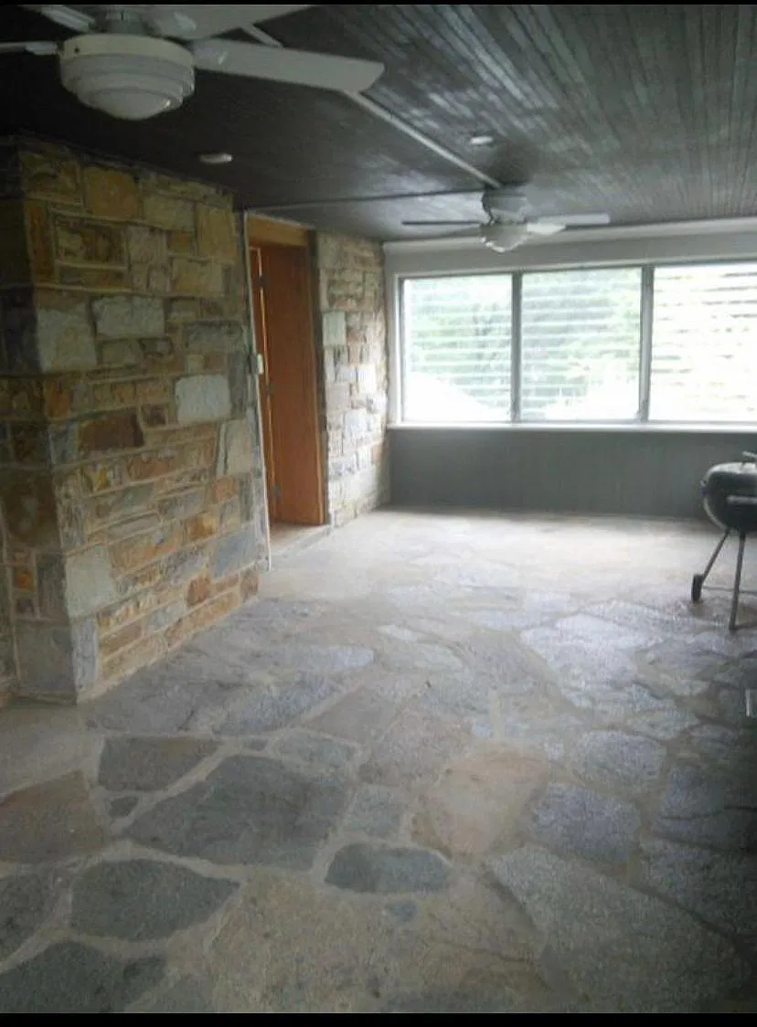 3 bed, 2.5 bath, 2400 sqft, $3,250 — Photo 2