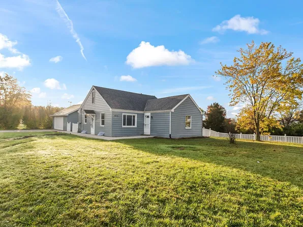 8032 N Clinton St, Fort Wayne, IN 46825