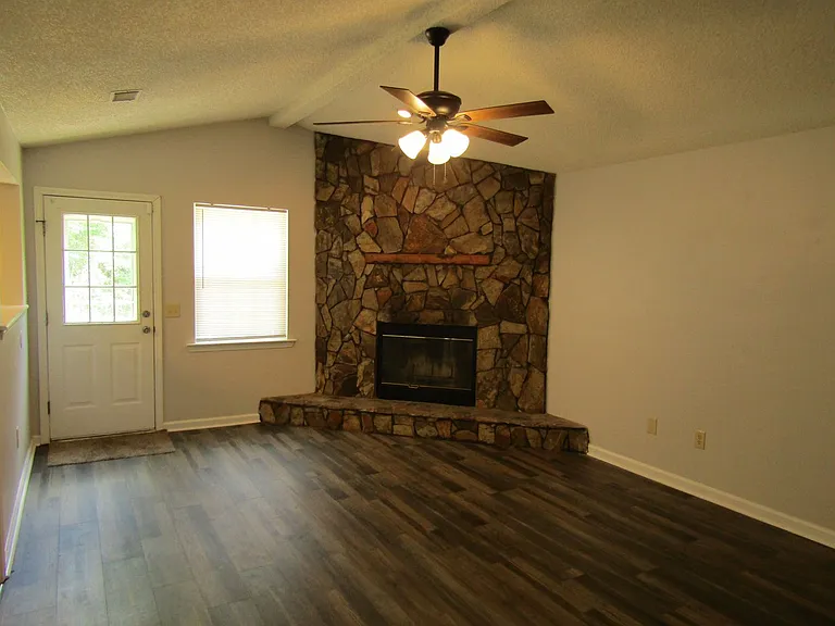 110 Tempest Ln — Photo 10