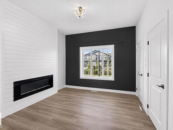 5th image of 174 Castilian Blvd