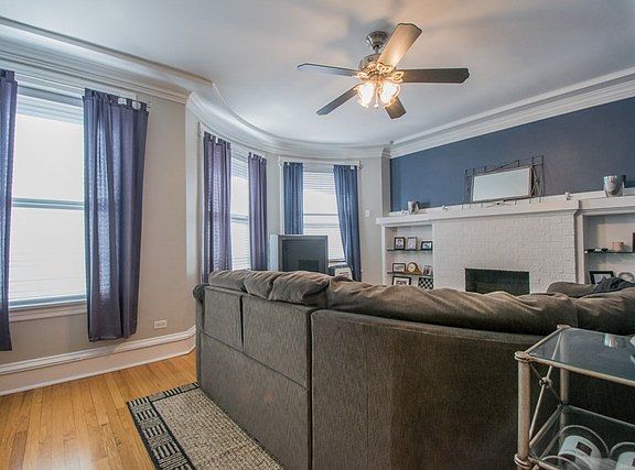 2nd image of 828 W Lakeside Ave #1N
