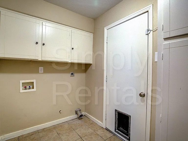 6426 Chapman Dr — Photo 24