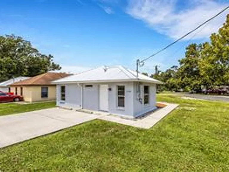 3100 W Reynolds St — Photo 3