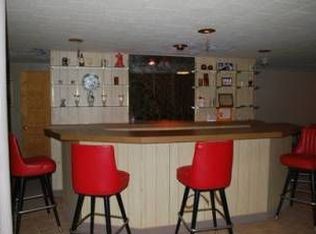 8802 Hawthorne Ln, Glenside, PA 19038