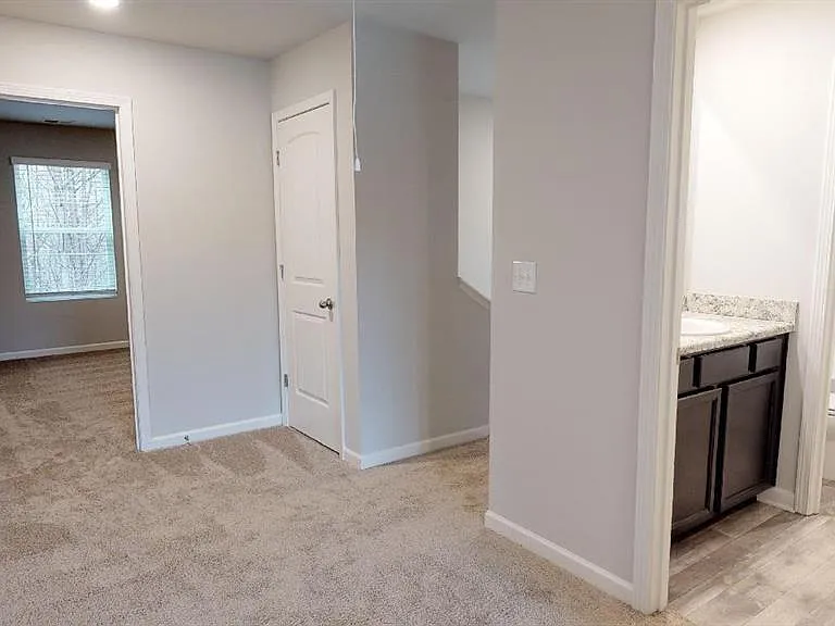 178 Goodall Woods Dr — Photo 11