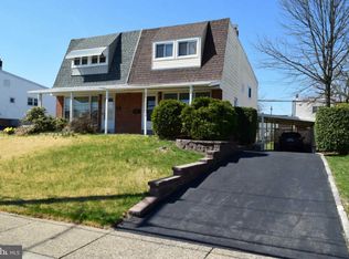 1008 Tomlinson Rd, Philadelphia, PA 19116