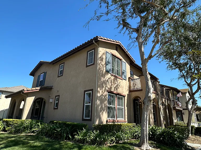 15917 Lantana Ave — Photo 2