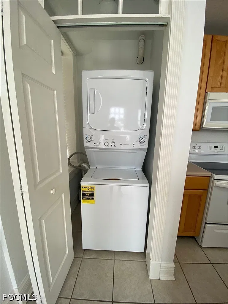 2 bed, 1.0 bath, 800 sqft, $1,375 — Photo 3