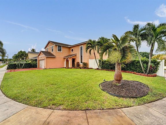 2nd image of 3261 Crystal Way