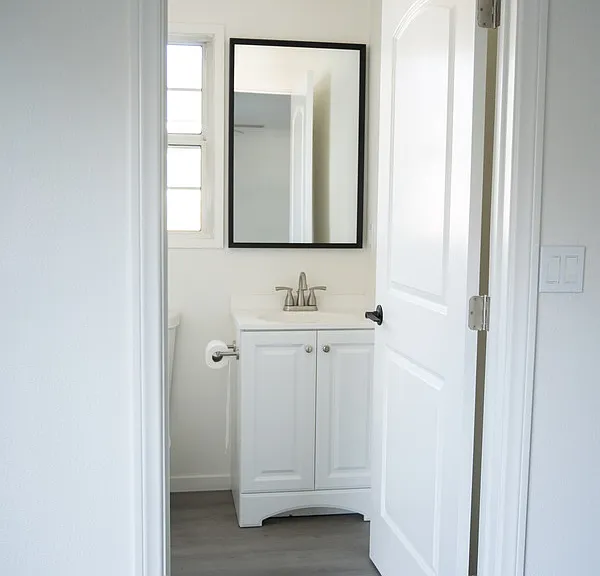 4815 Hersholt Ave — Photo 11