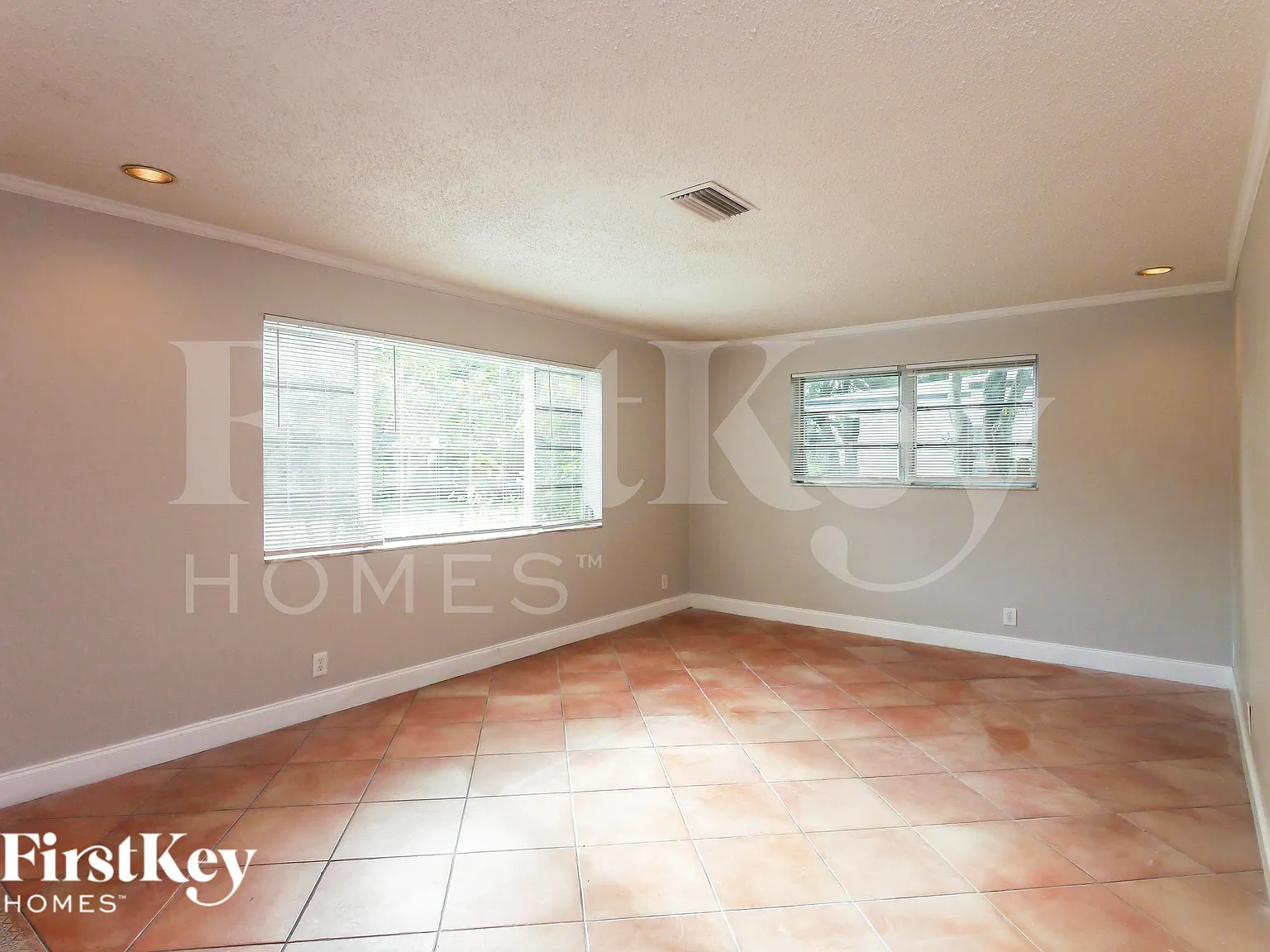 3 bed, 2.0 bath, 1788 sqft, $3,670 — Photo 2