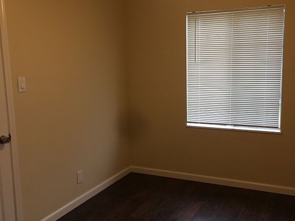 5th image of 520 Maine Ave