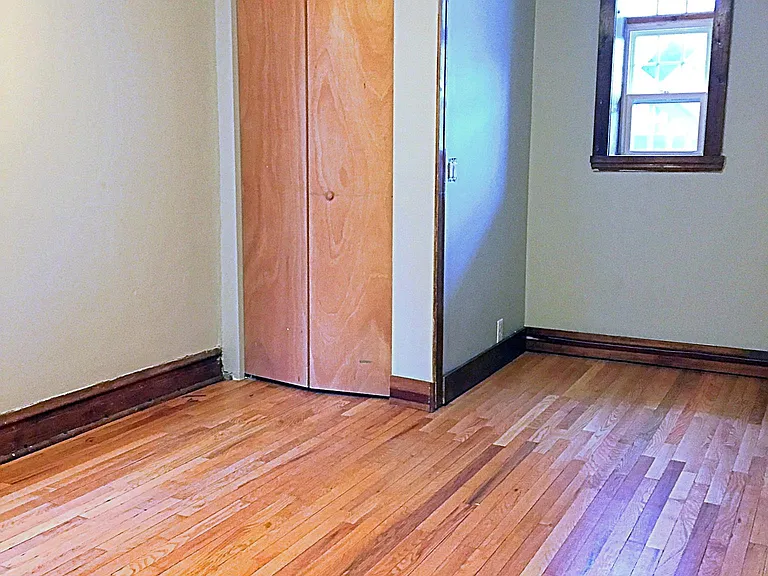 5339 S Maryland Ave — Photo 4