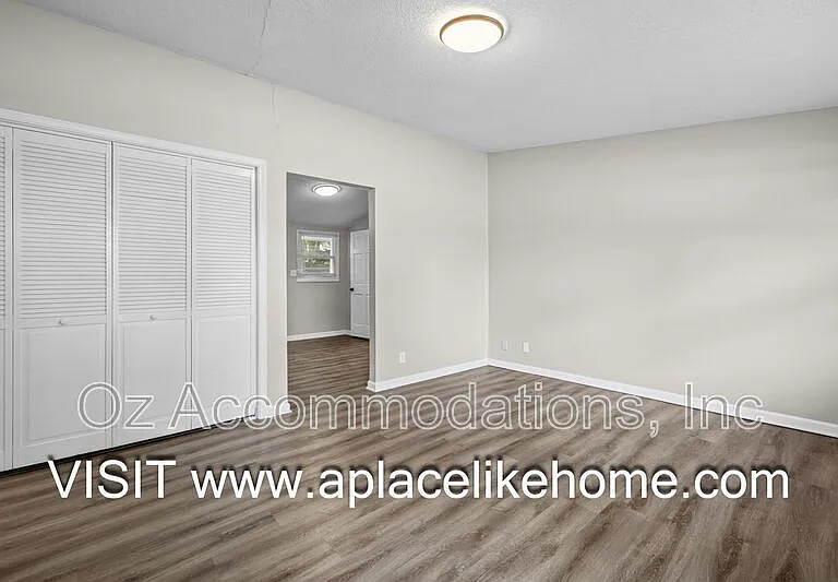 8506 E 91st Ter — Photo 5