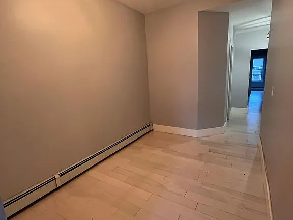 4th image of 164 Delaware Ave #2LA