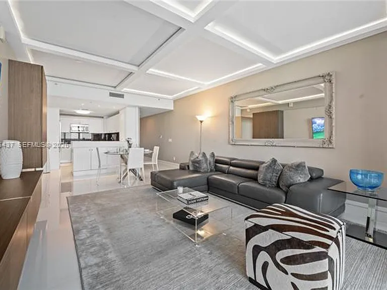 6899 Collins Avenue Cu #702 — Photo 7
