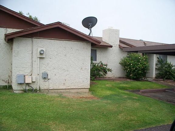 3rd image of 2617 E Don Carlos Ave